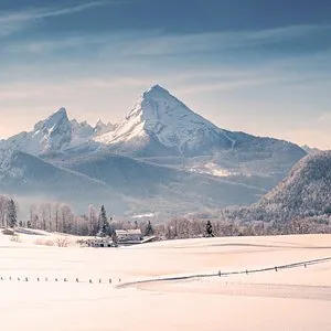 Review author avatar